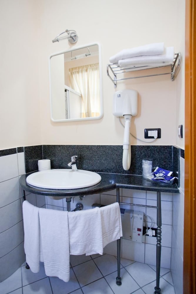 Hermitage Capua Hotel