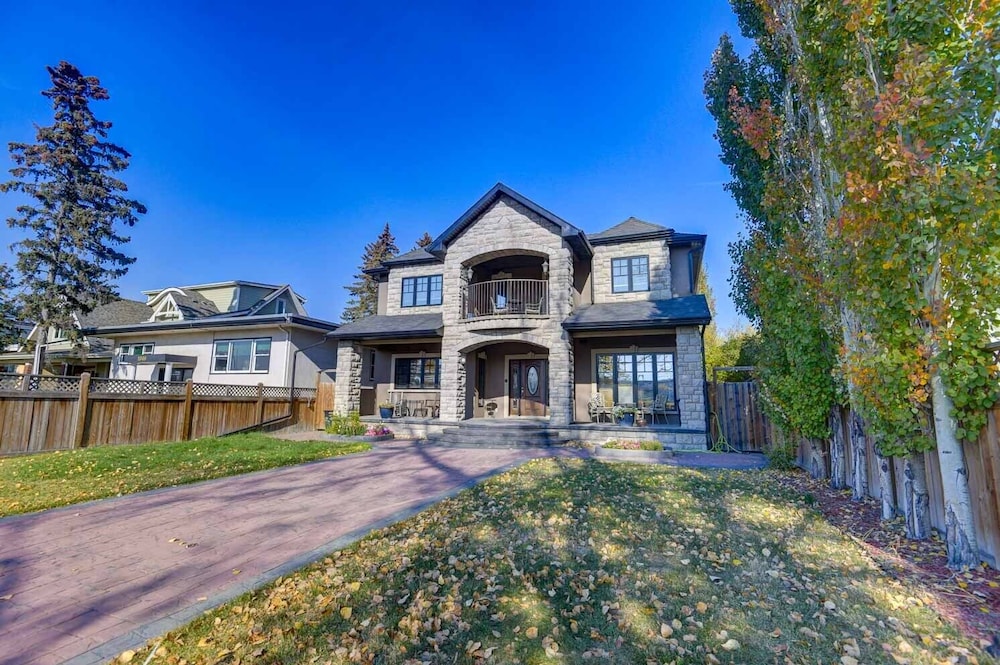 Westmount River Inn