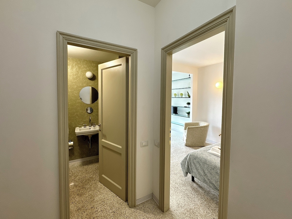 Navigli Apartments