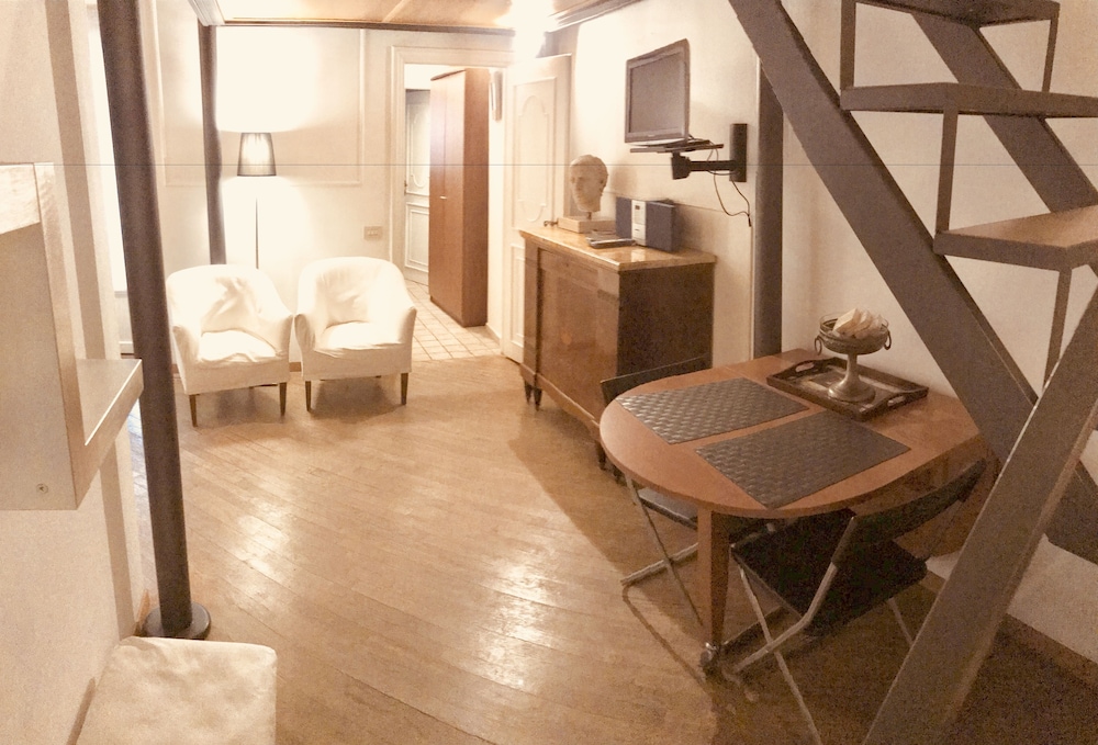Ara Pacis Luxury Loft
