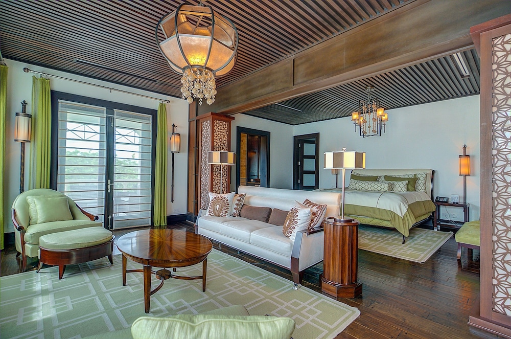 Villa B by the Sea in Nassau