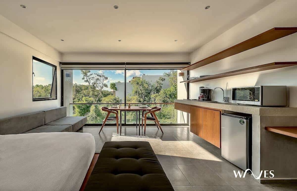 Studio With Great Rooftop Pool