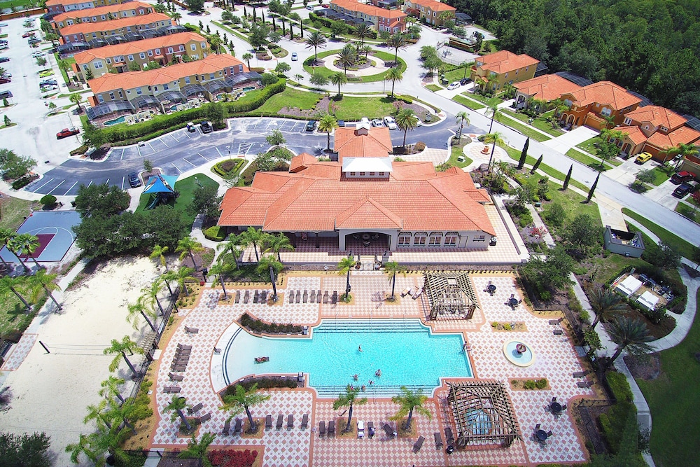 Four Bedroom w Screened Pool Close to Disney 4563 view 2