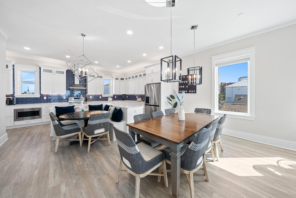 Joy By The Sea 5 Bedroom Home