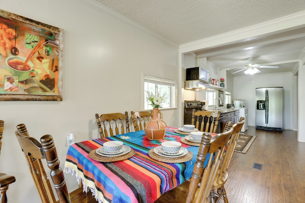 Bike & Hike On-site: Inviting Cleveland Retreat!
