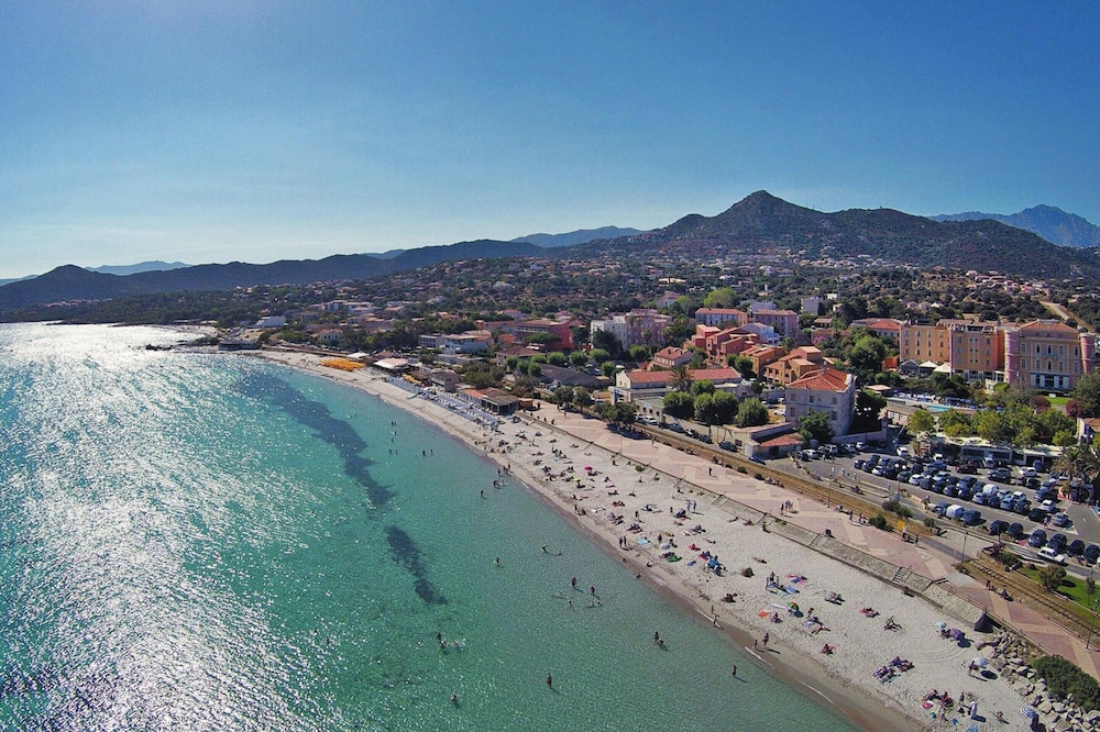 Romantic Getaway in L'ile-rousse photo 3