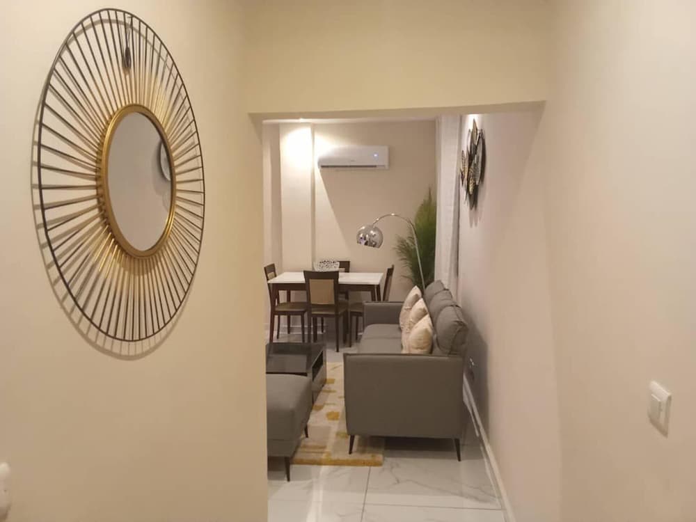 We Offer you a Lovely 1-bed Apartment in Abidjan