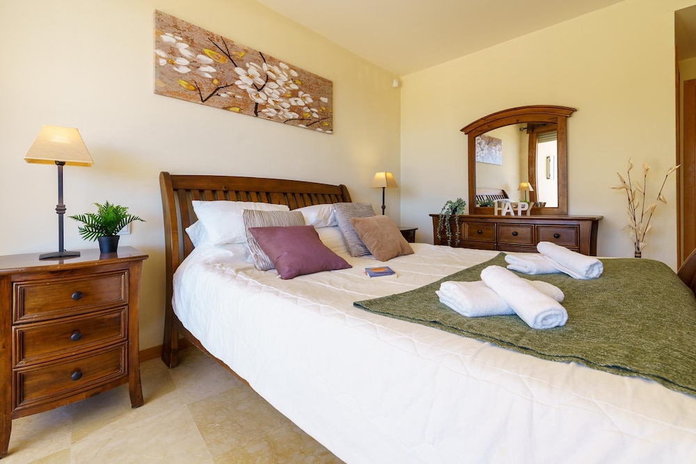 Marbella Mountain With sea View and Pool
