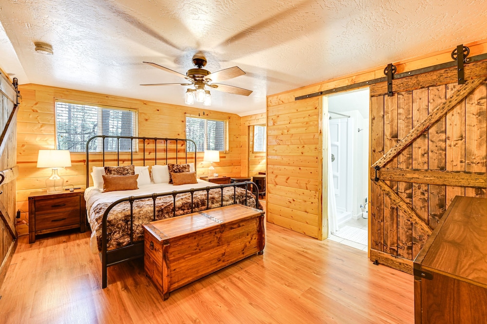 Payson Vacations - Cozy Cabin in Pine w/ Incredible Forest Views! - Property Image 4