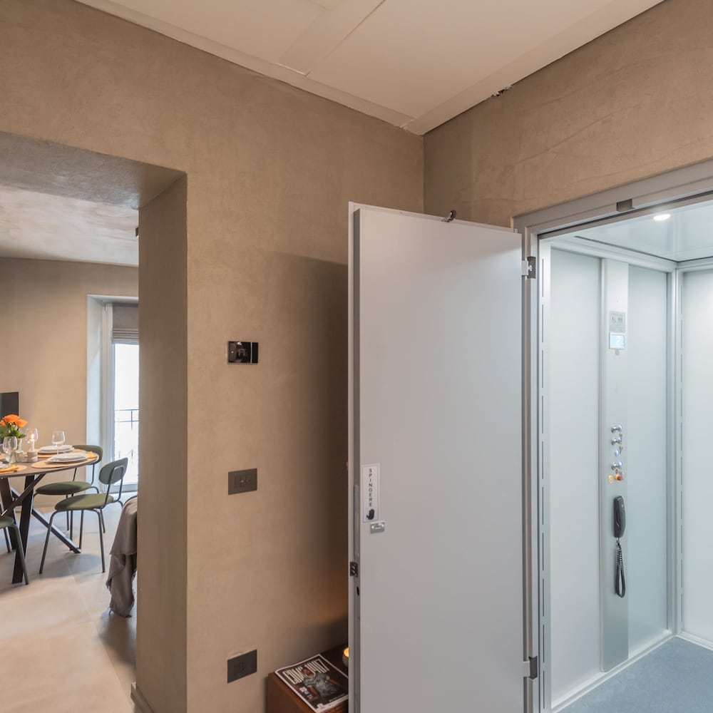 Urio s Castle Suites
