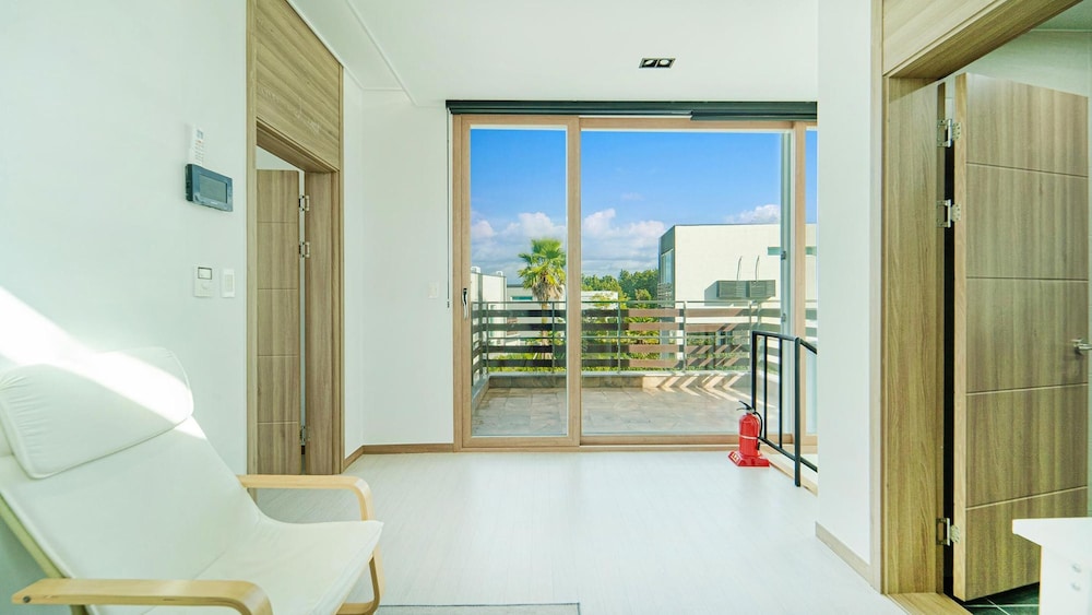 Jeju Private Aewol, Jeju City - 11