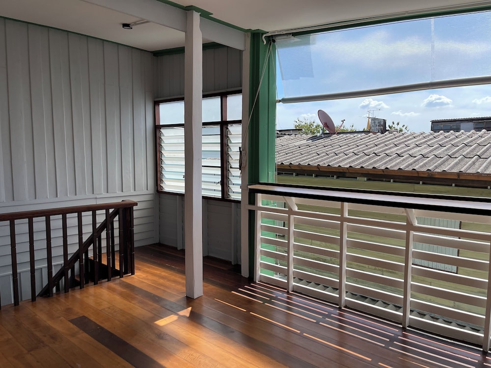 Green Cabin Hostel