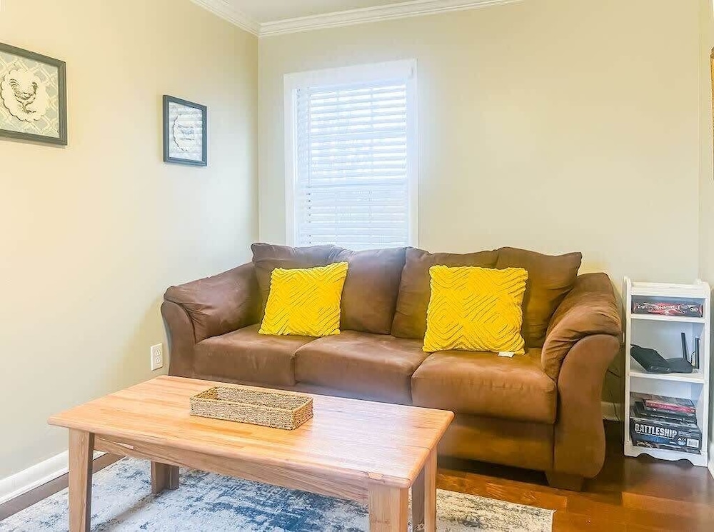 Schiffman Northeast Nook