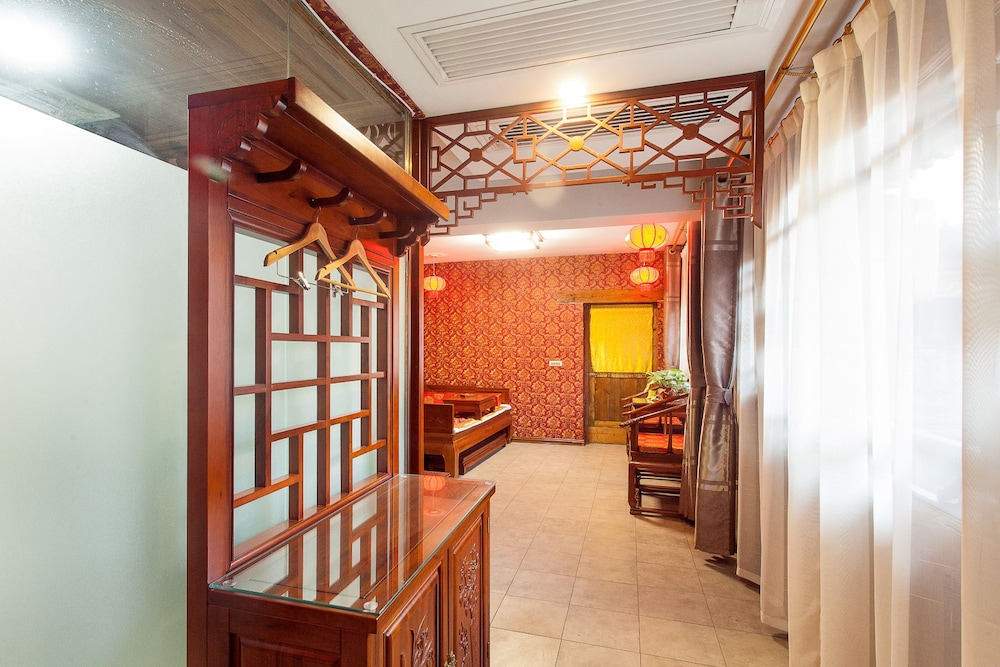 Hanruicheng Inn