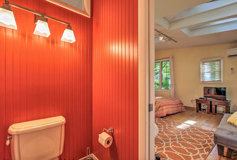 Quiet Saugatuck Studio w/ Patio - Walk to Dtwn! view 4
