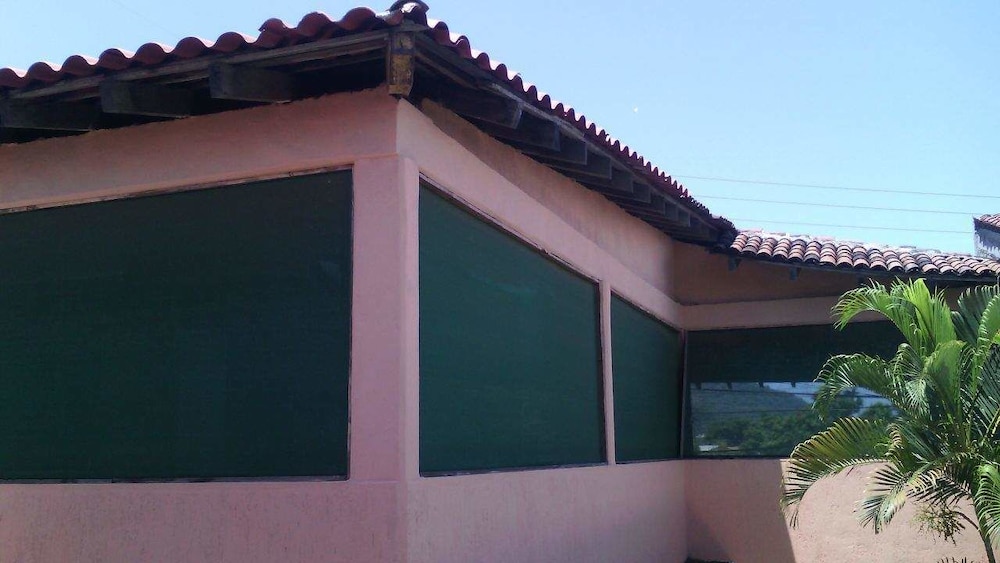 Hotel Casa Las Lomas Hostel - Image 1