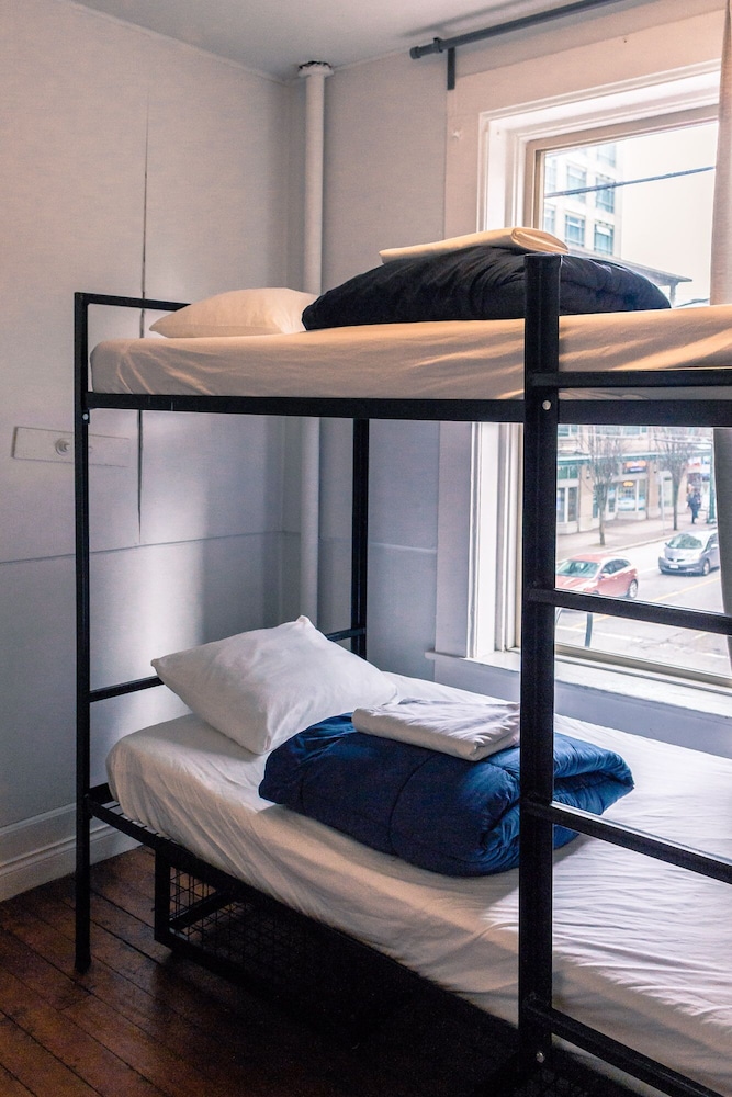 Cambie Downtown Hostel - Image 4