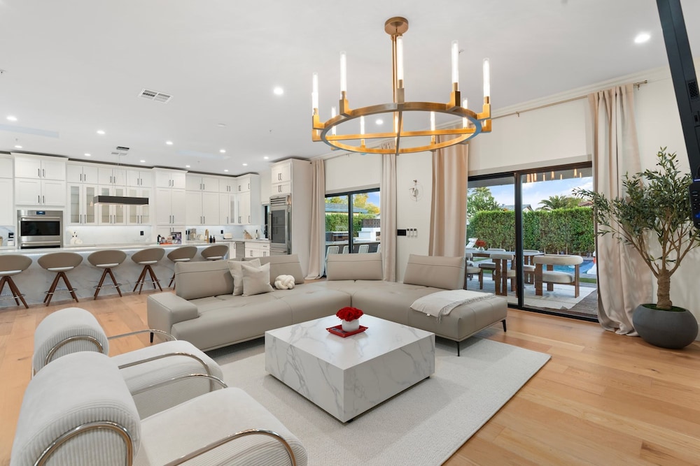 NEW The Casa Privada Experience