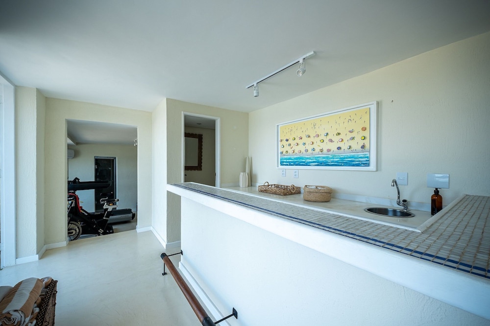 Angra - Mombaça | Mansão Espetacular Beira-Mar, 7 Suites - por Casapē Rio
