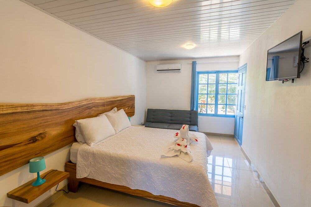 Club Ibiza - Party Hotel & Beach Club
