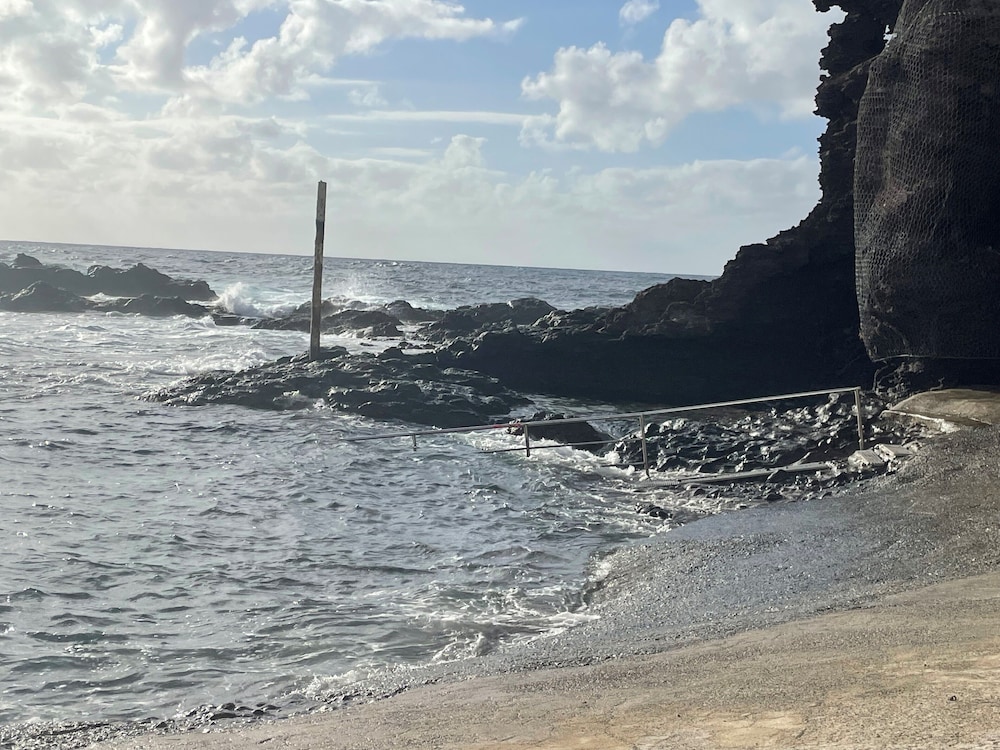 Your Little House in Caleta