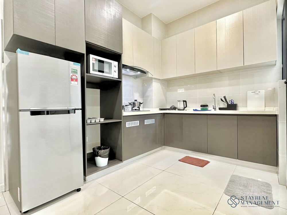 Country Garden Danga Bay Sea View Homestay by Stayrene