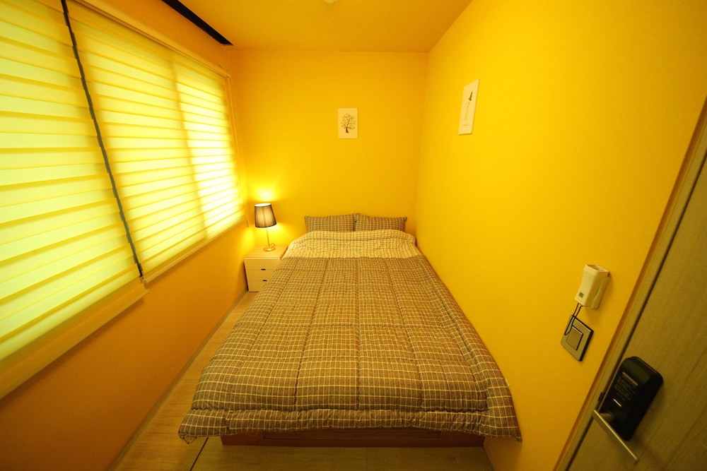 Stitches House - Hostel view 2