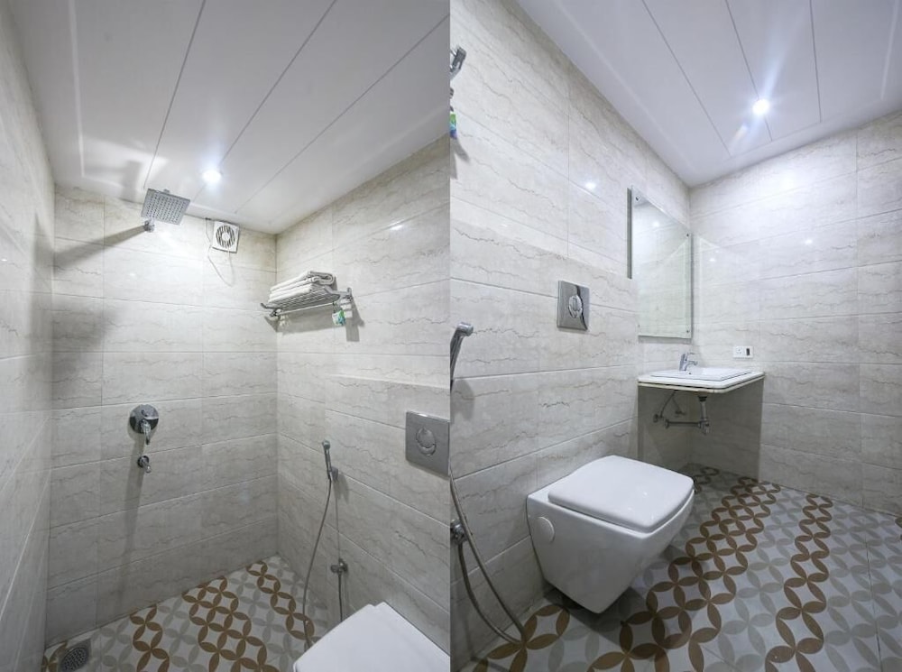 Hotel Geet Deluxe