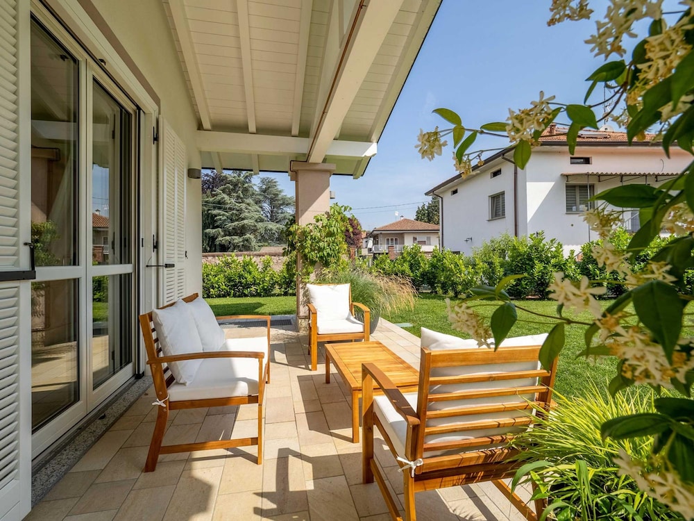 Green Lodge - Villa Bianca