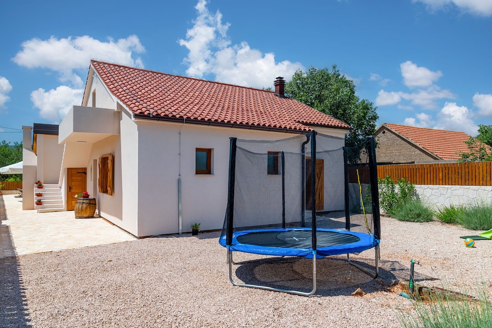 Villa Kole