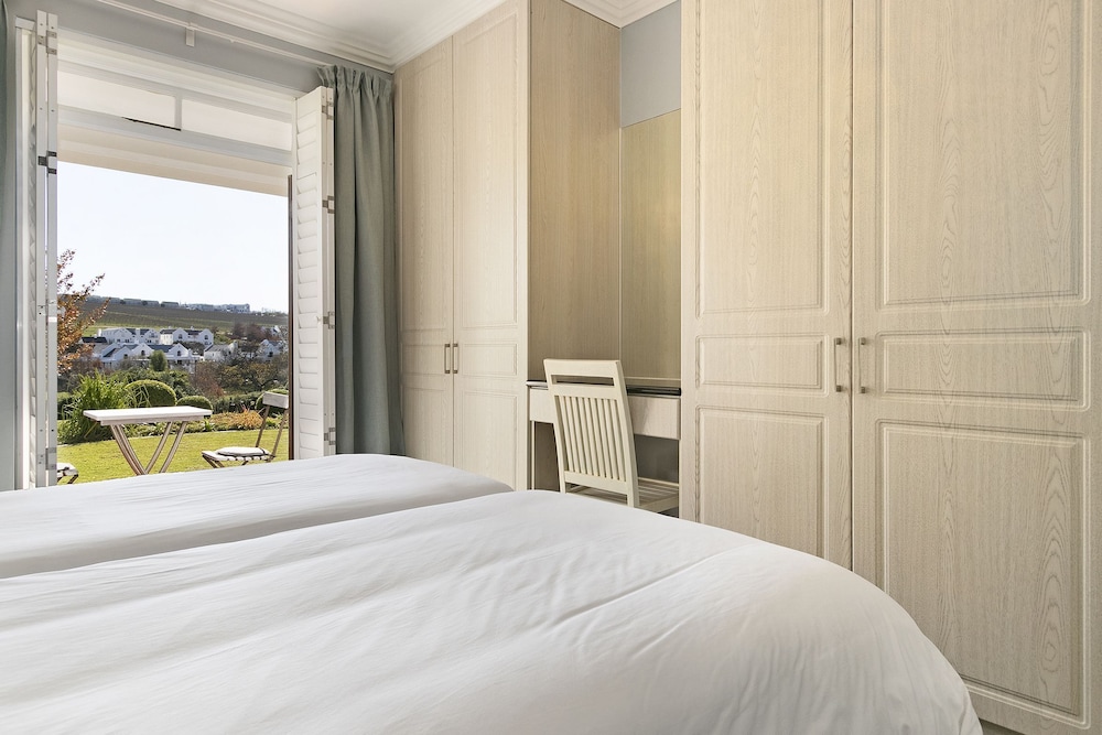 Winelands Golf Lodges at De Zalze