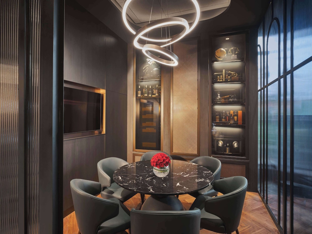 Pullman Singapore Hill Street 60
