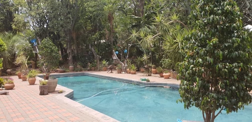 Green House BnB - 'Swiss German'