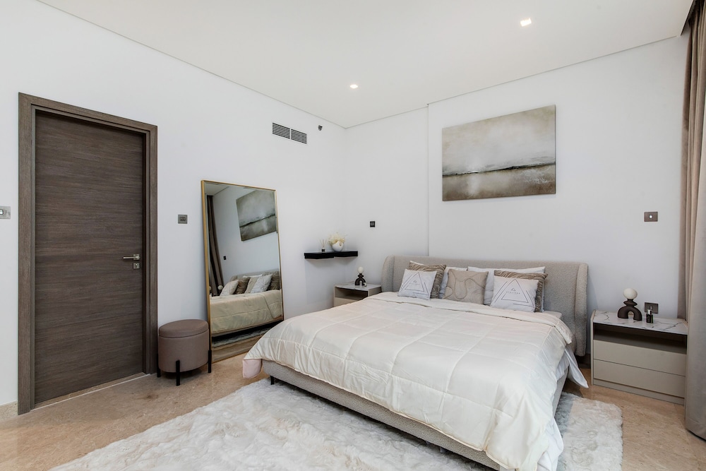 Premium 3BR with Full Burj Khalifa view