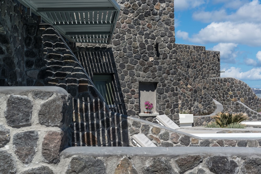 Elements of Caldera Suites