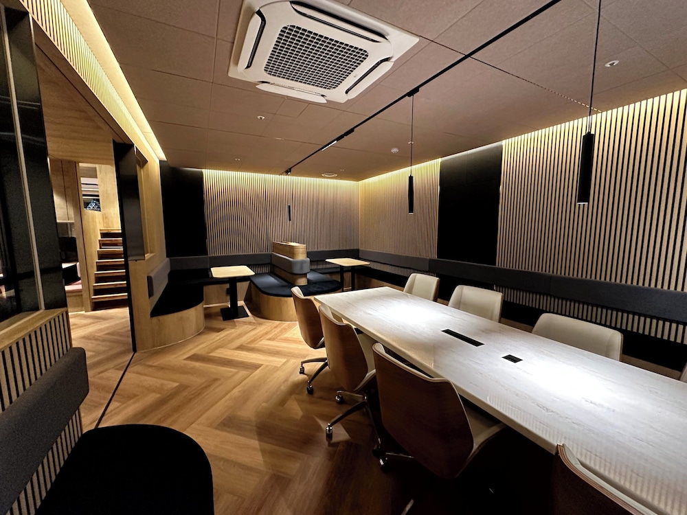 Nomad Live Hostel