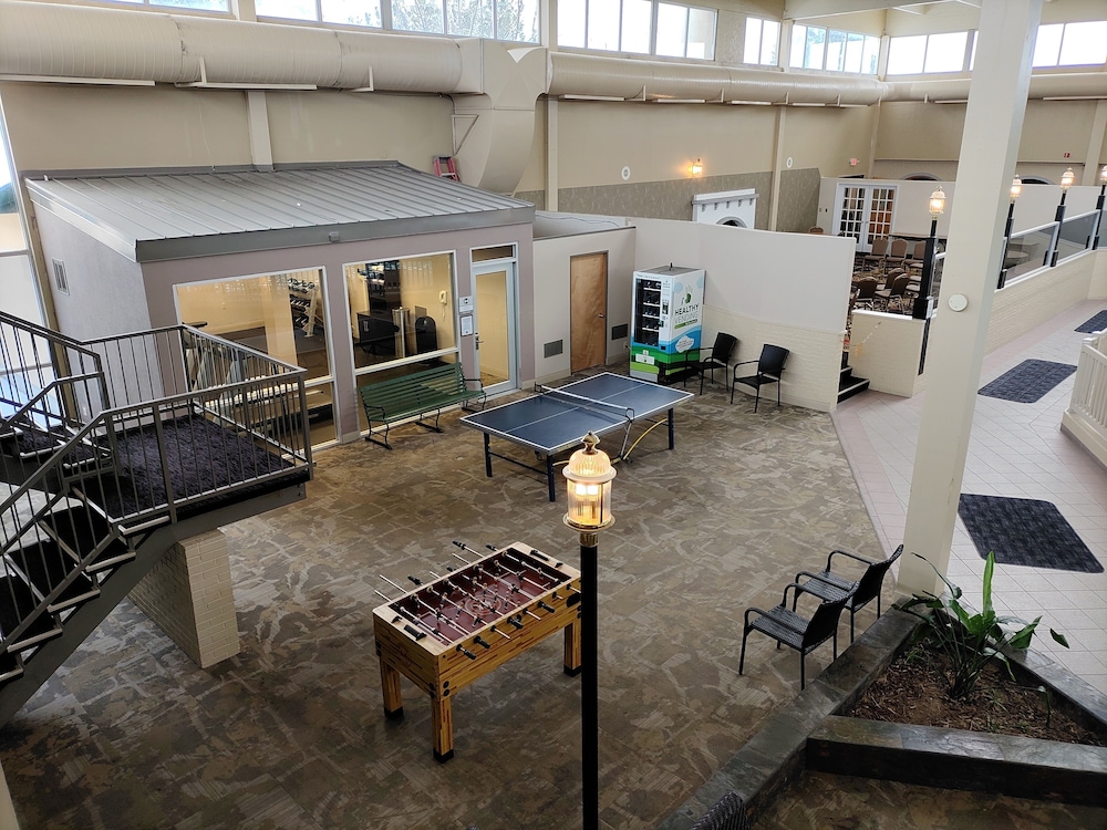 Grand Idaho Inn & Suites