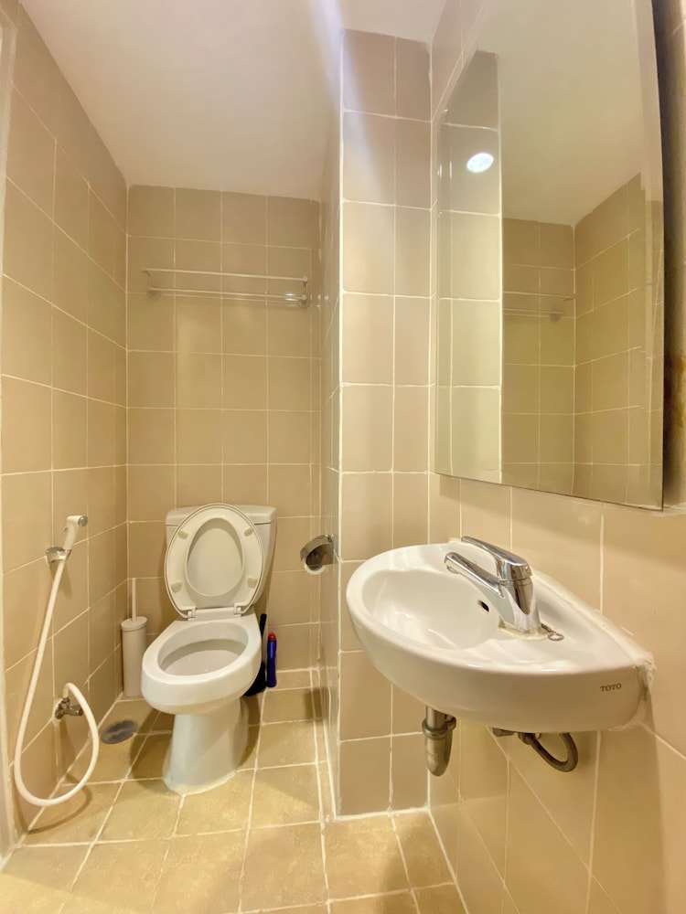 Genius Jakarta - Gading Greenhill Apt