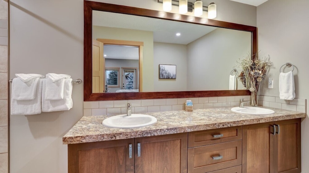 Fairmont Creek Property Rentals The Residences