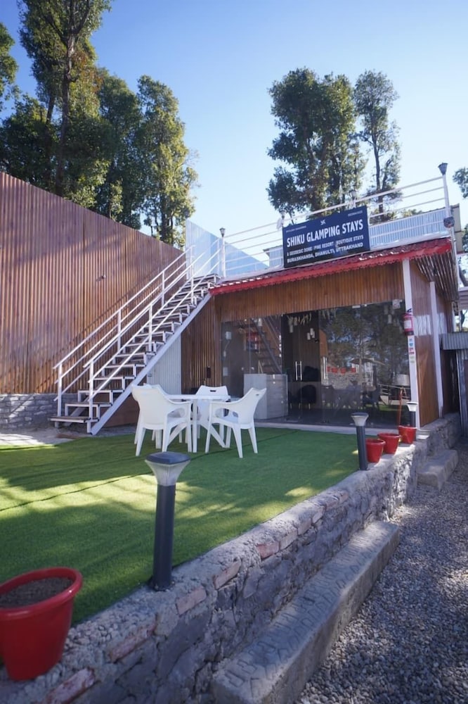 Shiku Glamping Stays