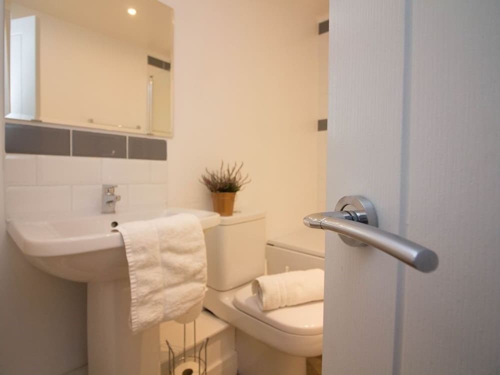 Beddoe Apartments