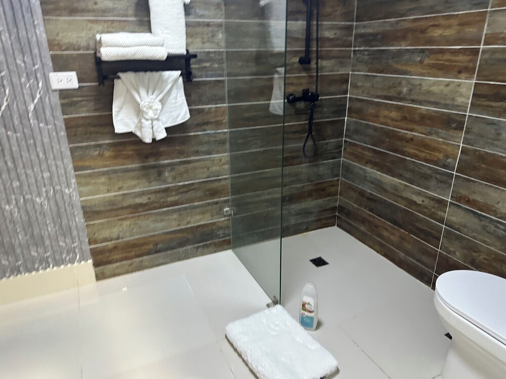 Onyx luxury rd