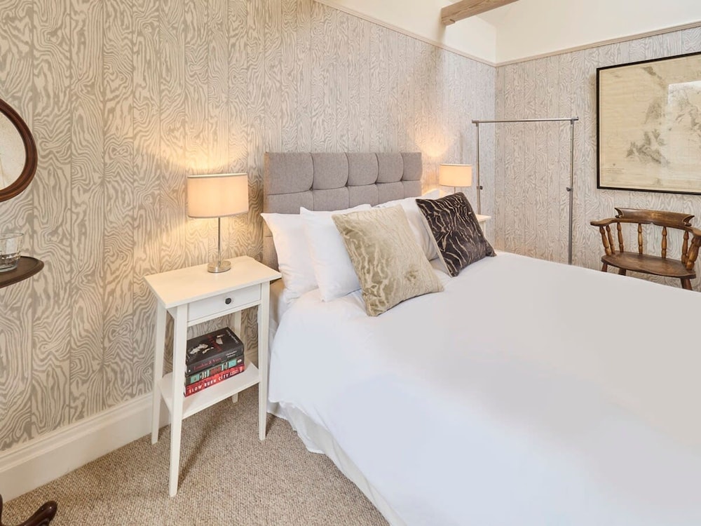 Host Stay Roper Road Villa