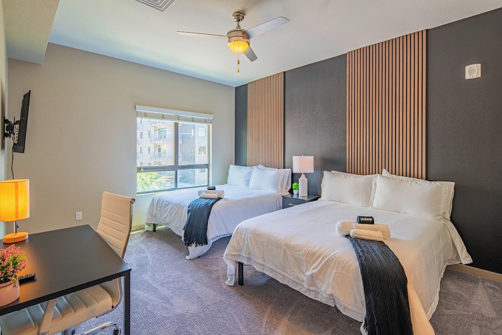 ROVE LIVING/KL - Iluminate