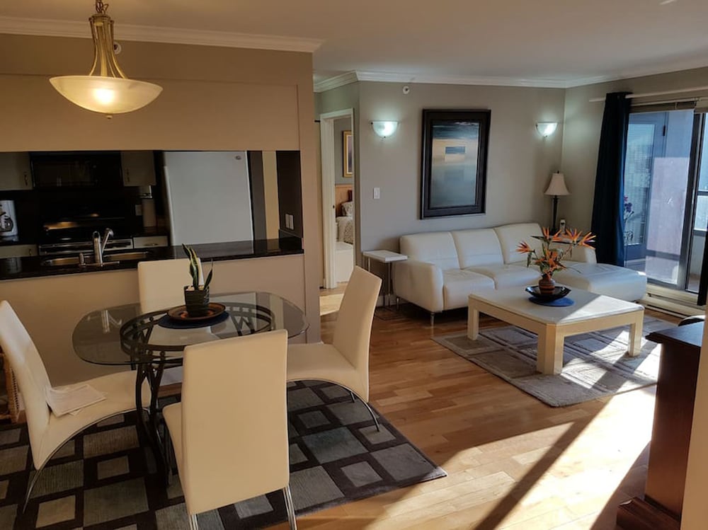 Apartments in Downtown Vancouver