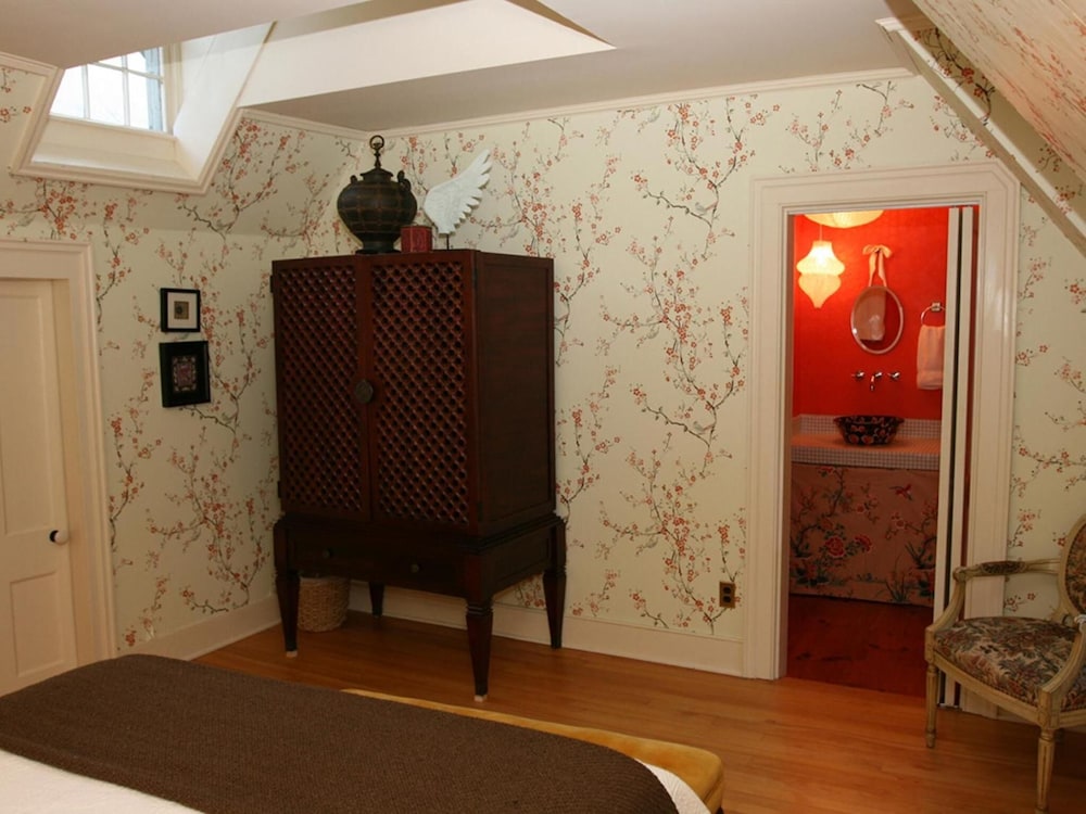 Dream House Country Inn