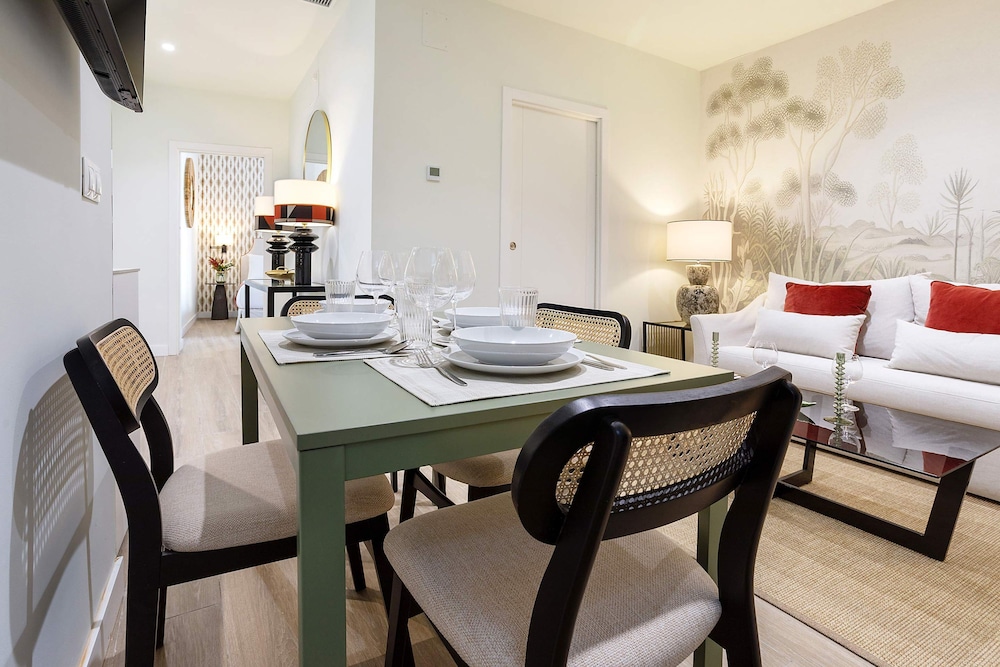 Comfortable Apartment in the Heart of C diz Patrocinio II