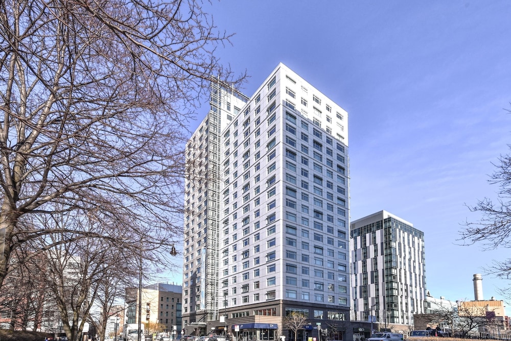 Bluebird Suites near MIT