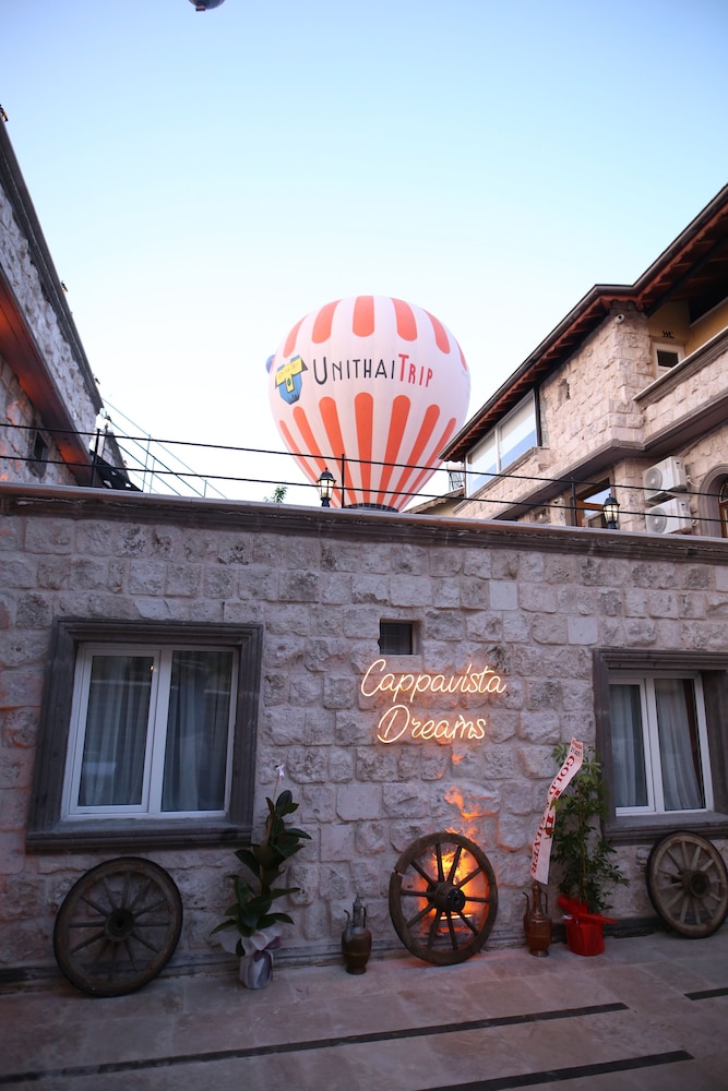 Capavista Cave House