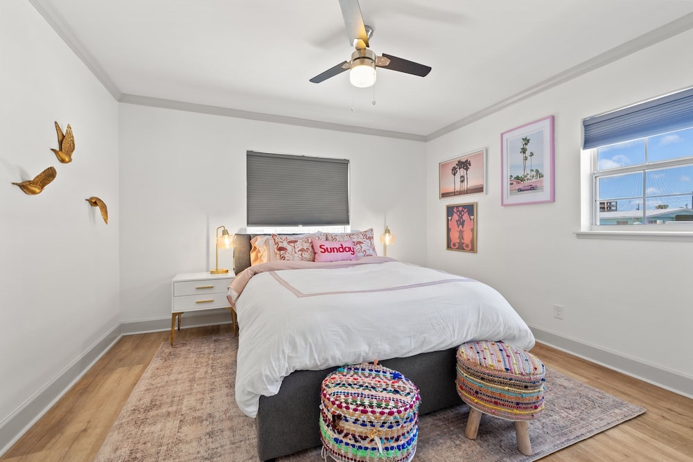 Barefoot Bliss Tropical Retreat in Treasure